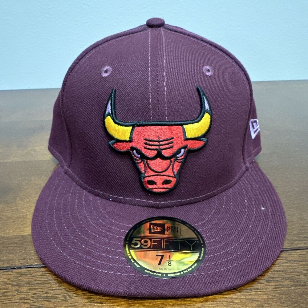 NEW ERA 59FIFTY 5950 FITTED HAT CHICAGO BULLS CAP‎ SIZE 7-1/8 BURGUNDY